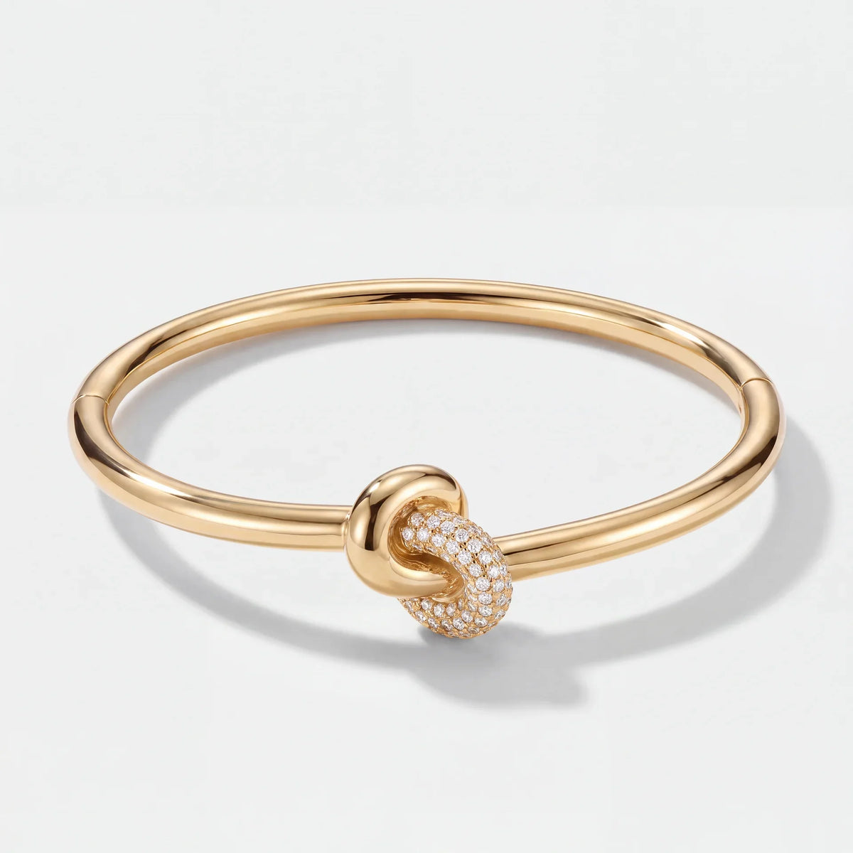 Tennis Knot Cuff Bracelet - Gold | Monrich