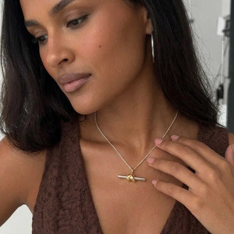 T-Bar Knot Pendant Necklace - Lucy | Monrich