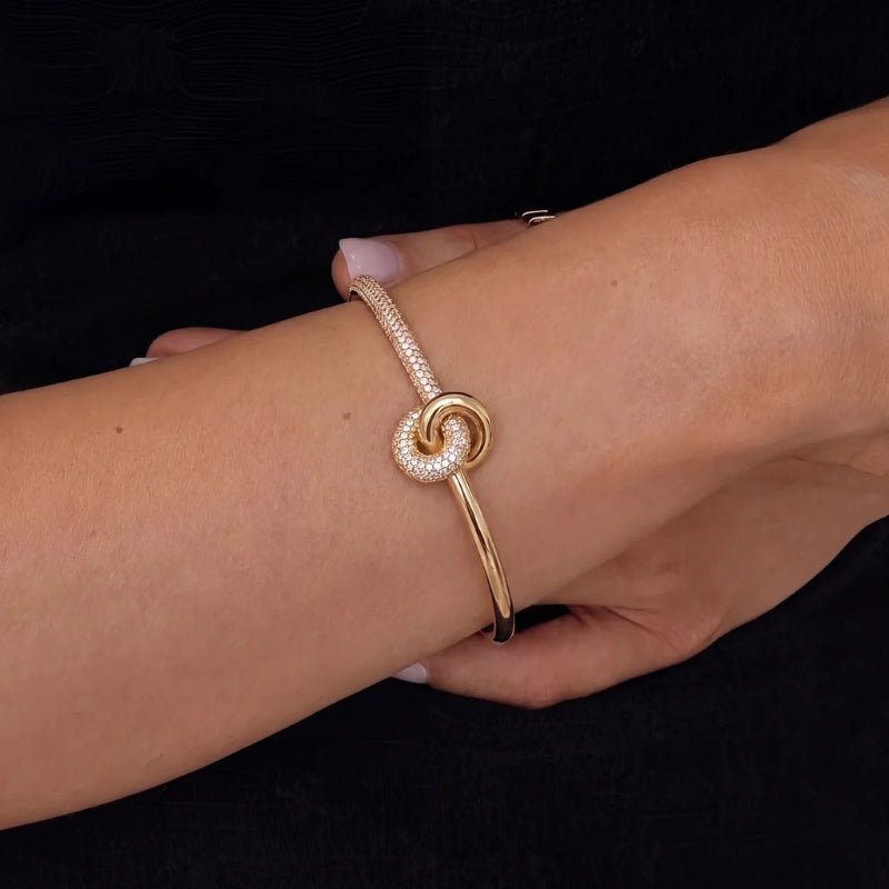 Half Knot Signature Bracelet | Monrich