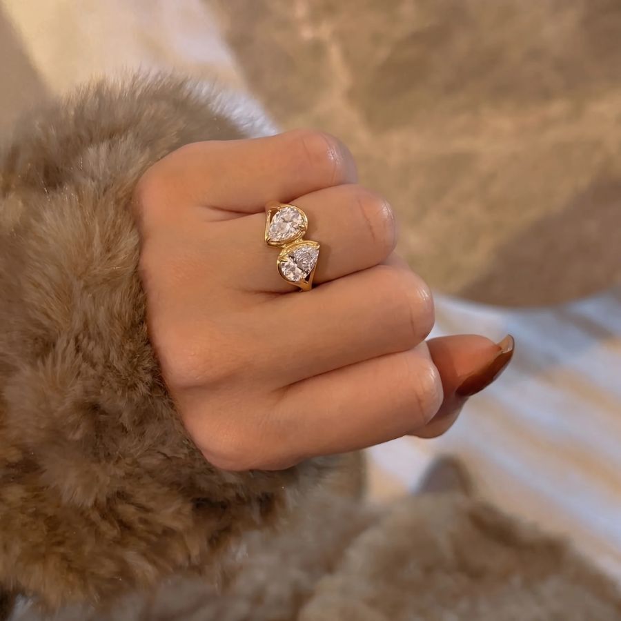 Toi Et Moi Pear Ring | Monrich